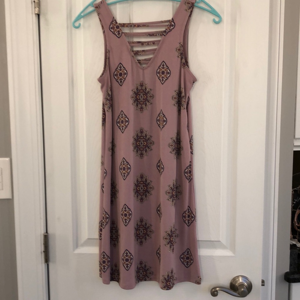 Cute summer dress.